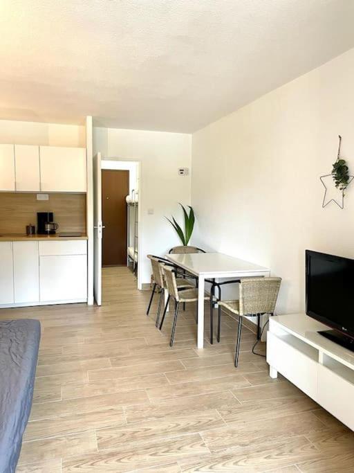 Joli Studio Cosy De 31 M2 Bord De Mer Acces Pmr 4Personnes Ла-Сьйота Екстер'єр фото